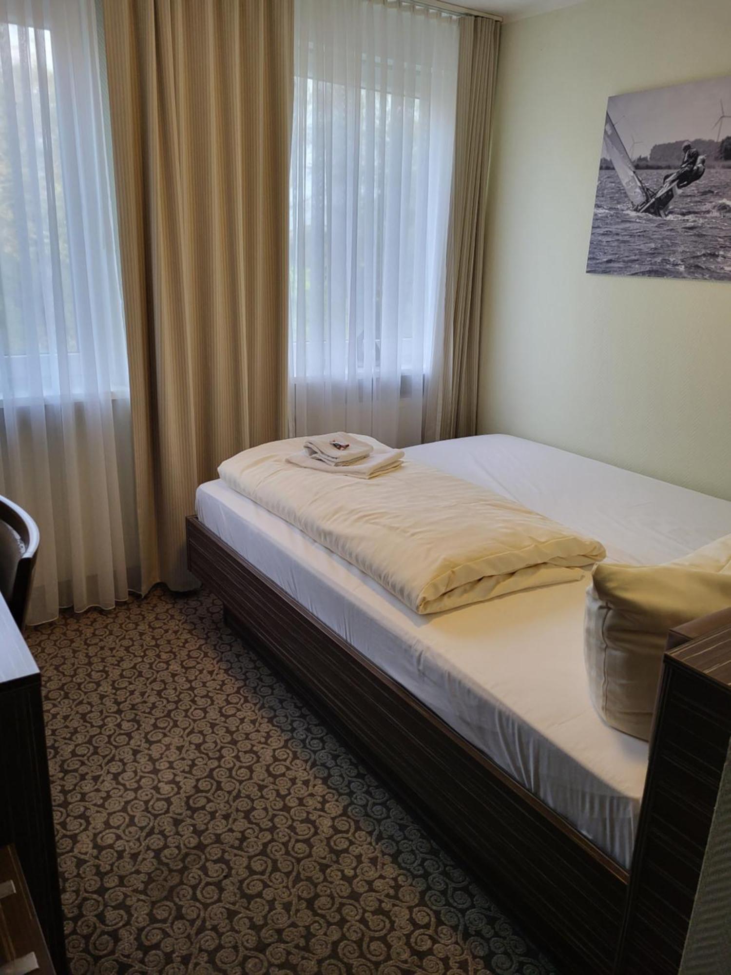 Hotel Bootshaus à Bedekaspel Extérieur photo